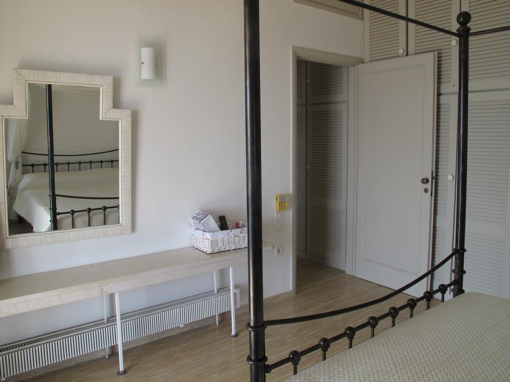 Villa Marlina Комено Екстериор снимка