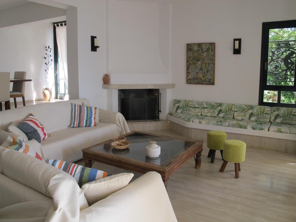Villa Marlina Комено Екстериор снимка