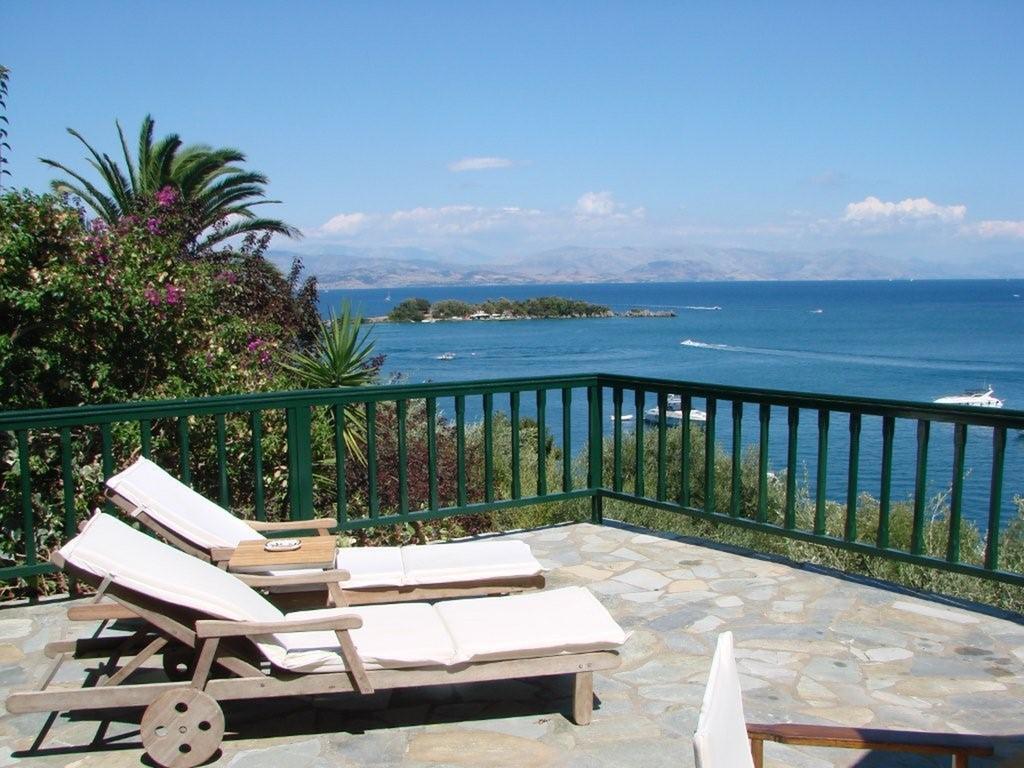 Villa Marlina Комено Екстериор снимка