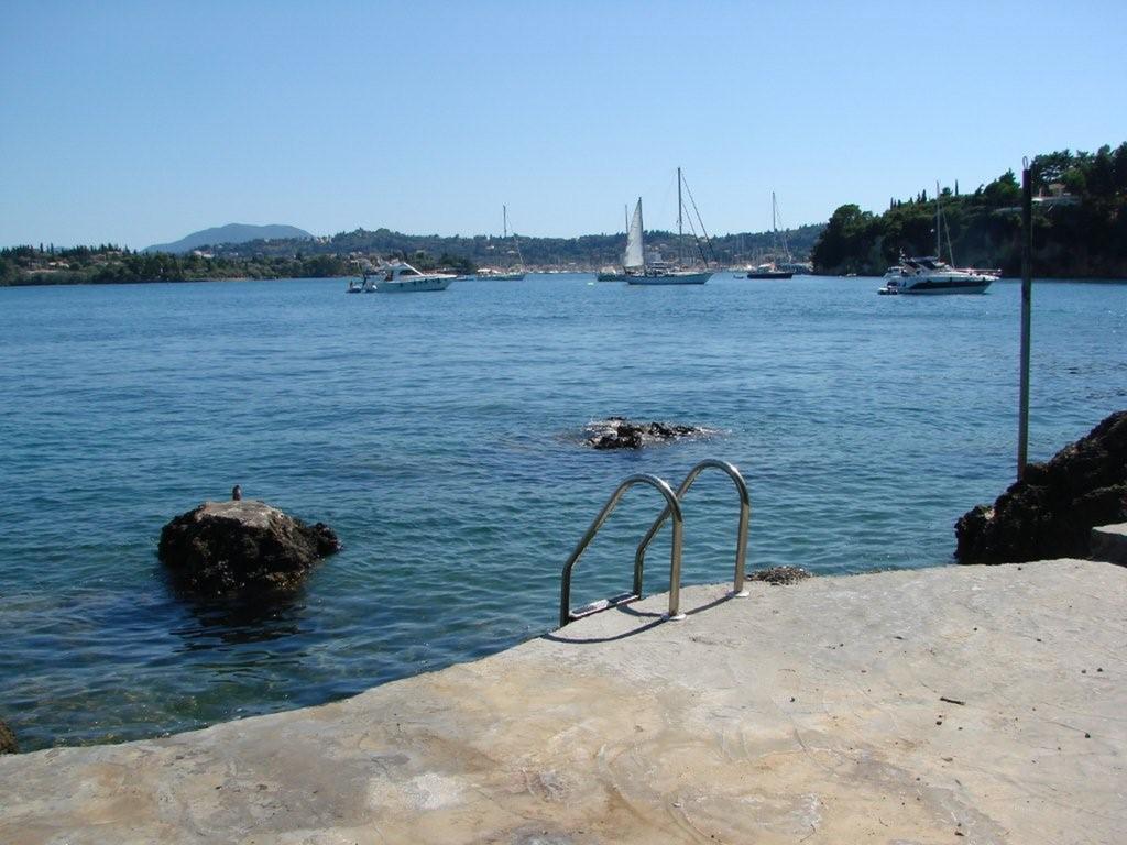 Villa Marlina Комено Екстериор снимка