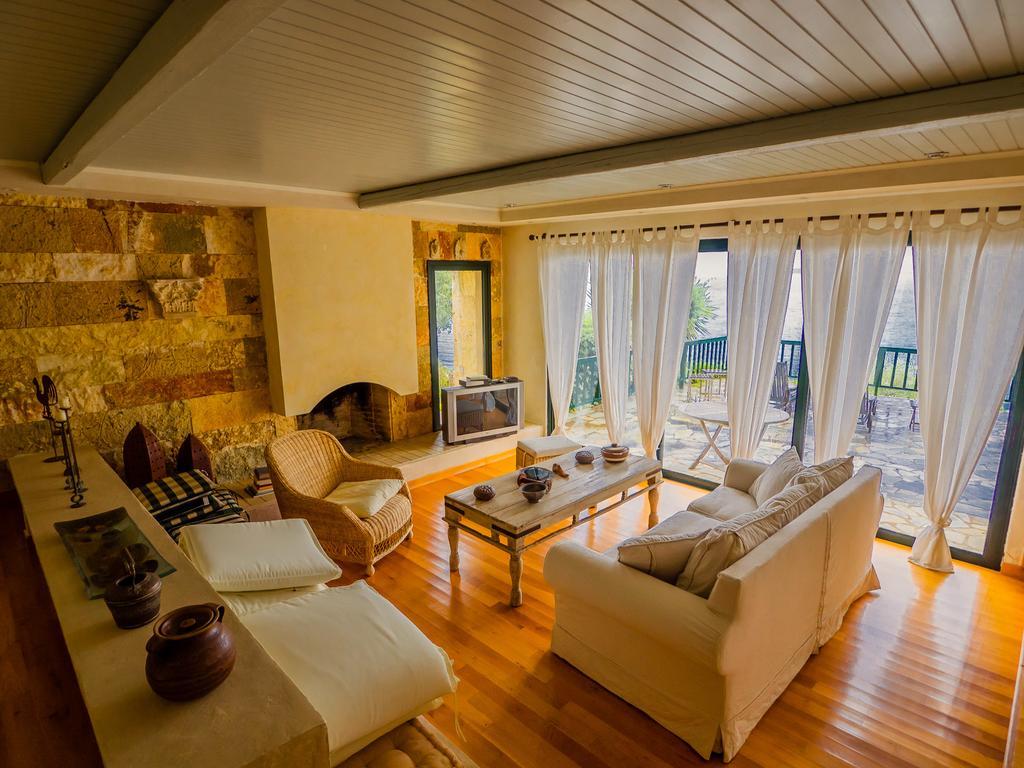Villa Marlina Комено Екстериор снимка