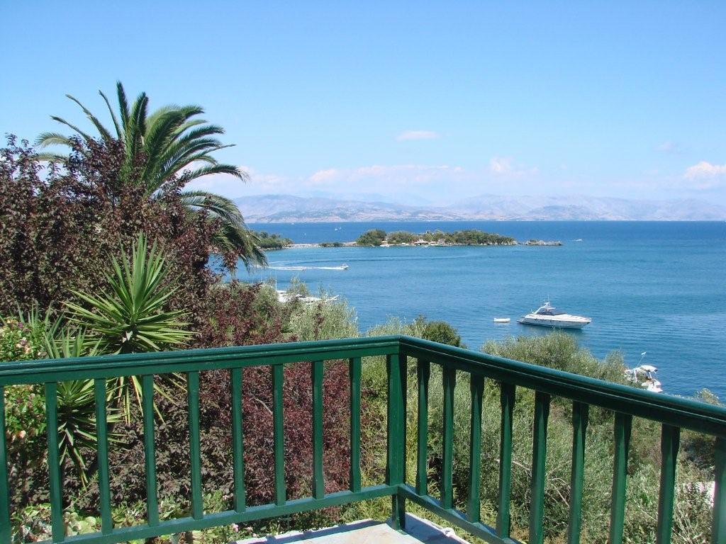 Villa Marlina Комено Екстериор снимка