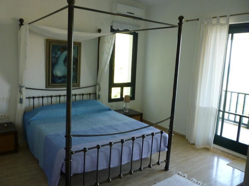Villa Marlina Комено Екстериор снимка